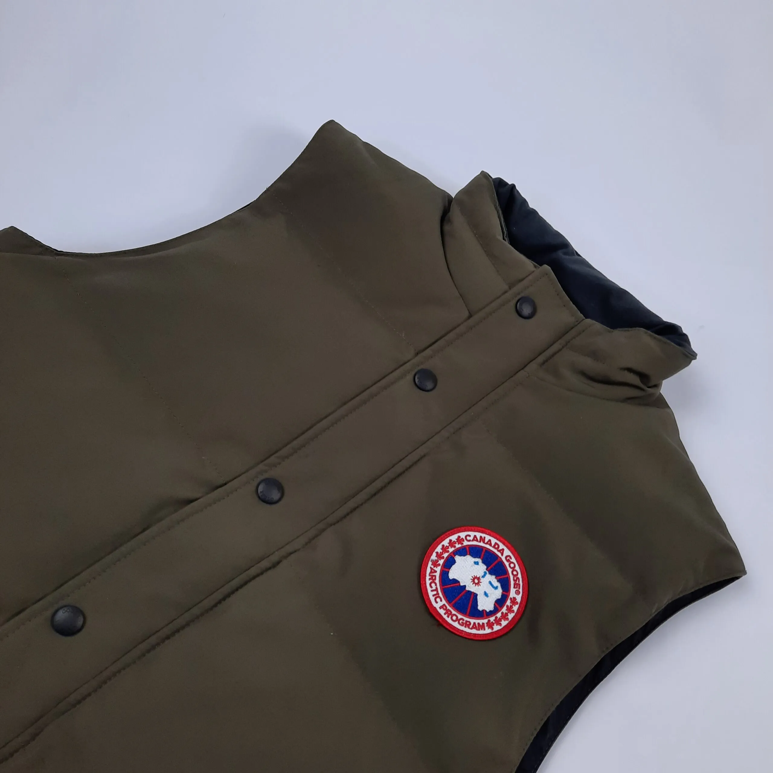 Canada Goose Carson - Authentic Luxury Designer