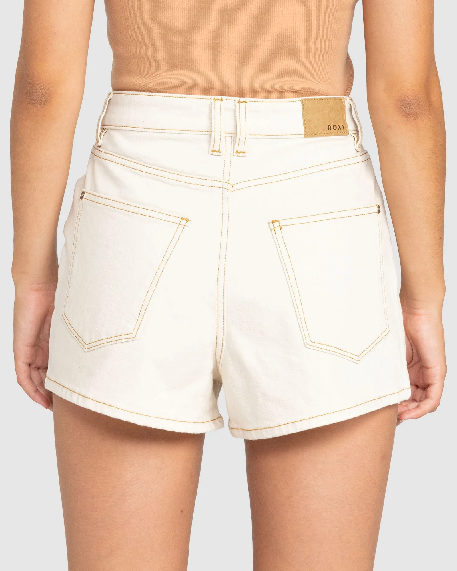 CHLO SHORT NATURAL