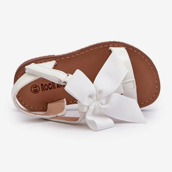 Lacquered children's sandals with a Velcro bow, white Joratia