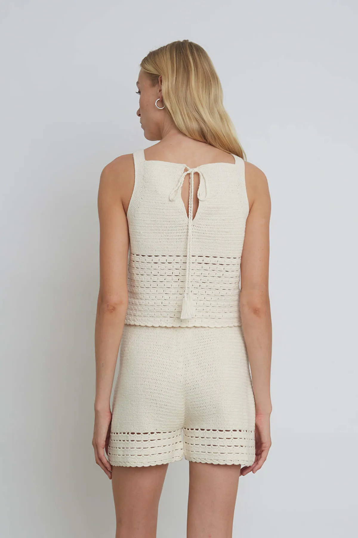 LARA CROCHET SHORT - IVORY