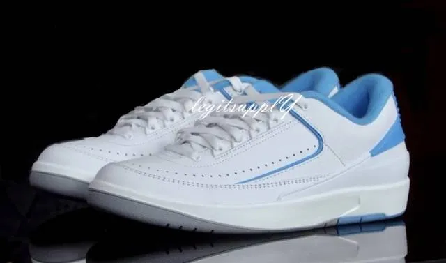 Nike air jordan 2 low unc university blue white cement grey