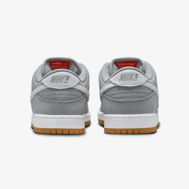 Nike dunk low pro iso sb (wolf grey gum/ white/ gum light brown/ pure platinum/ safety orange) men u