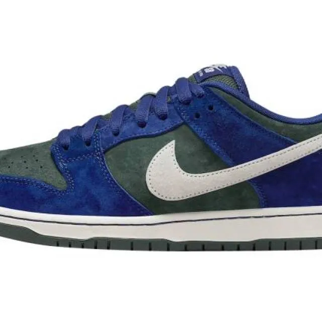 Nike sb dunk low deep royal blue