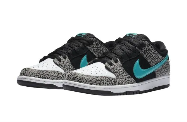 Nike sb dunk low elephant