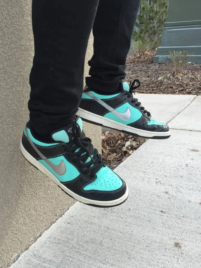 Nike sb x diamond dunk low diamond