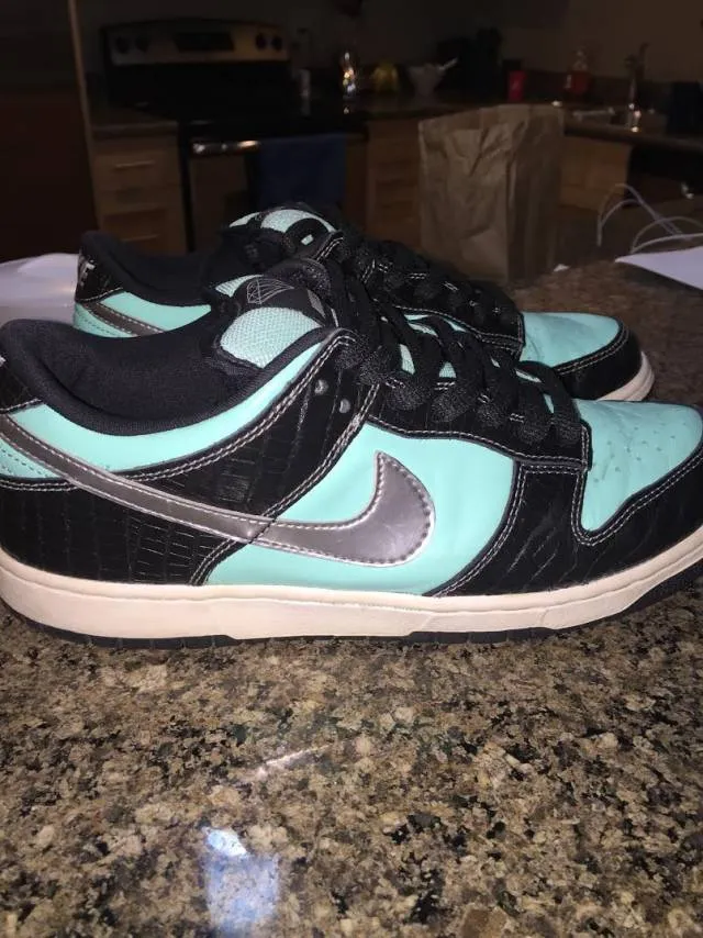 Nike sb x diamond dunk low diamond