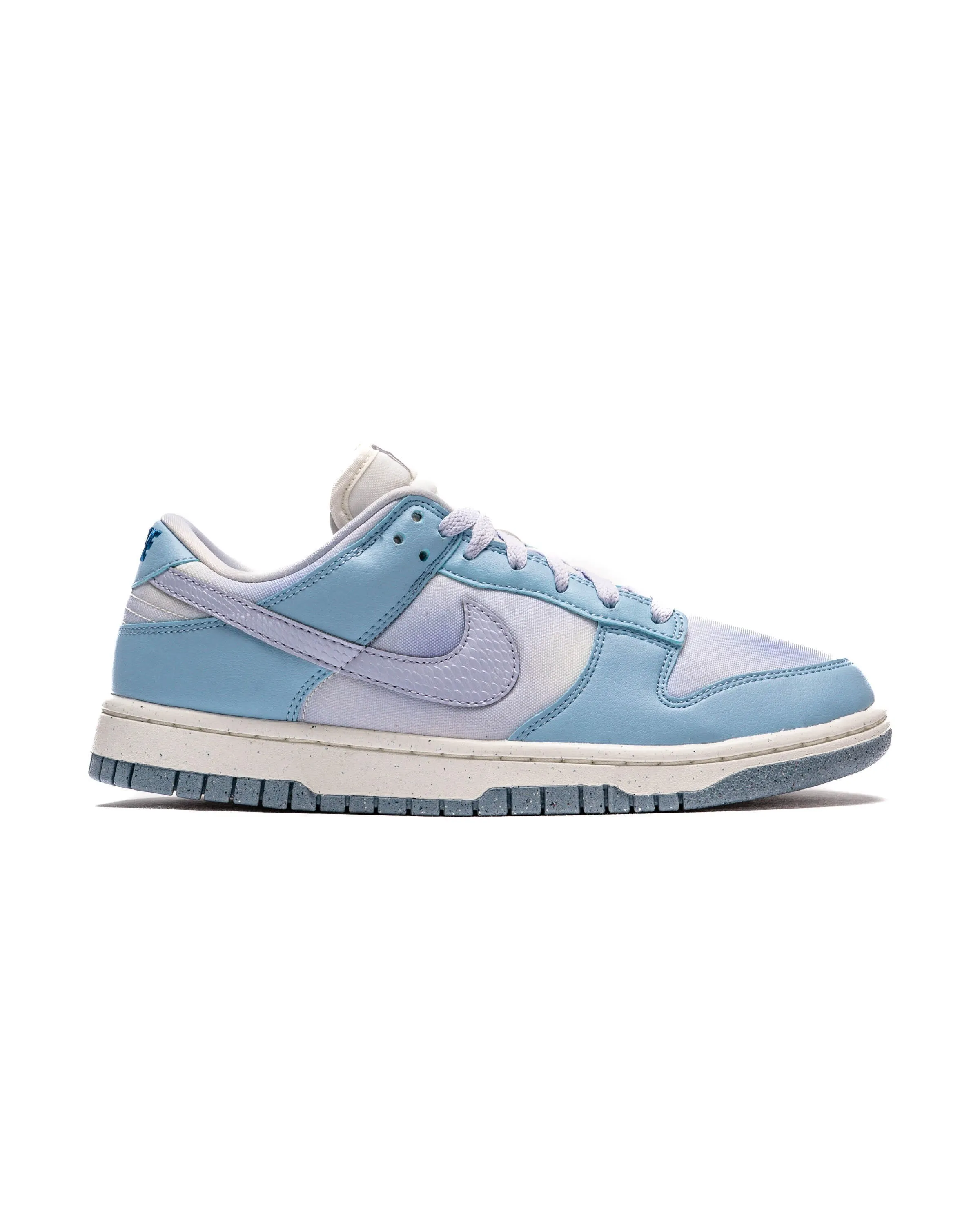 Nike WMNS Dunk Low