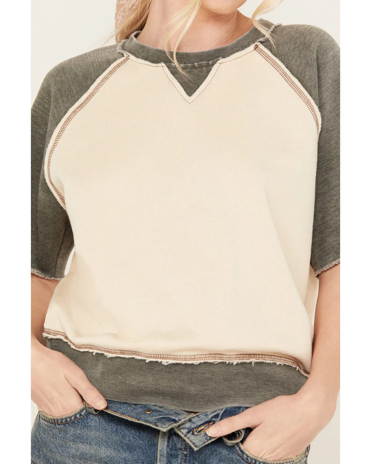 Product Name:  Cleo + Wolf Women's Short Sleeve Pullover Shirt